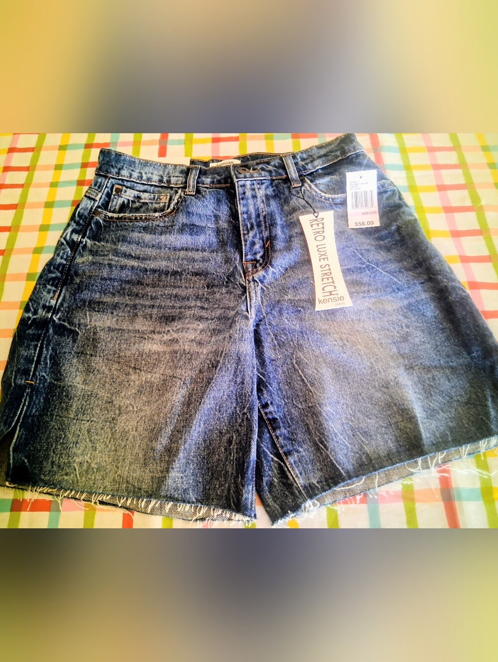 NWT Ladies Blue Jeans Shorts, Cut Offs, Sz 6/28, MSRP $58.